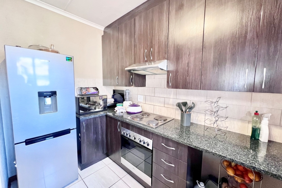 To Let 3 Bedroom Property for Rent in Noordwyk Gauteng