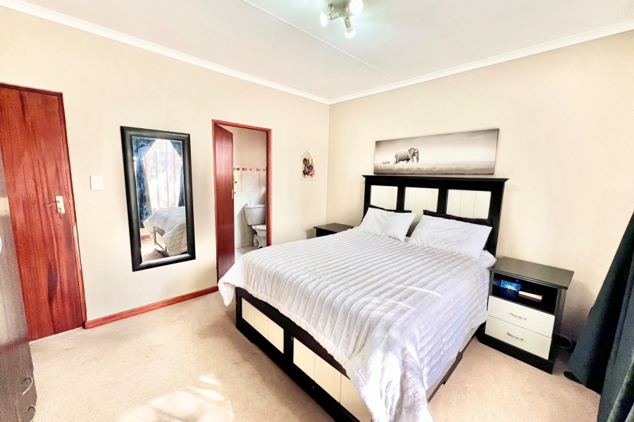 To Let 3 Bedroom Property for Rent in Noordwyk Gauteng
