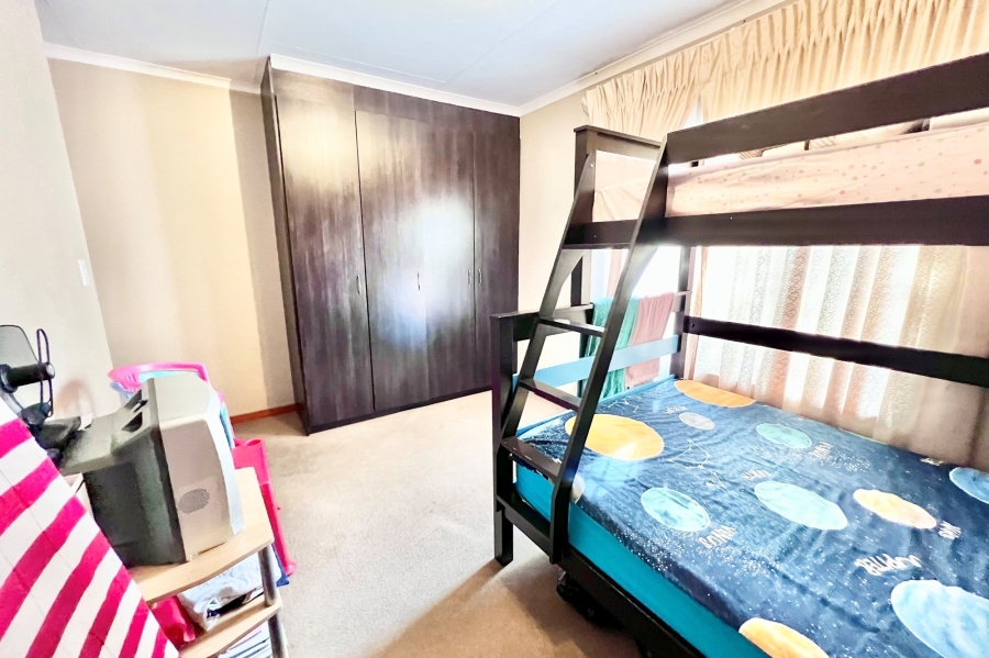 To Let 3 Bedroom Property for Rent in Noordwyk Gauteng