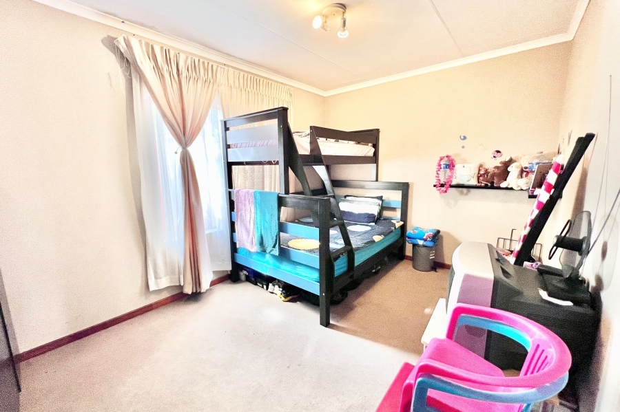 To Let 3 Bedroom Property for Rent in Noordwyk Gauteng