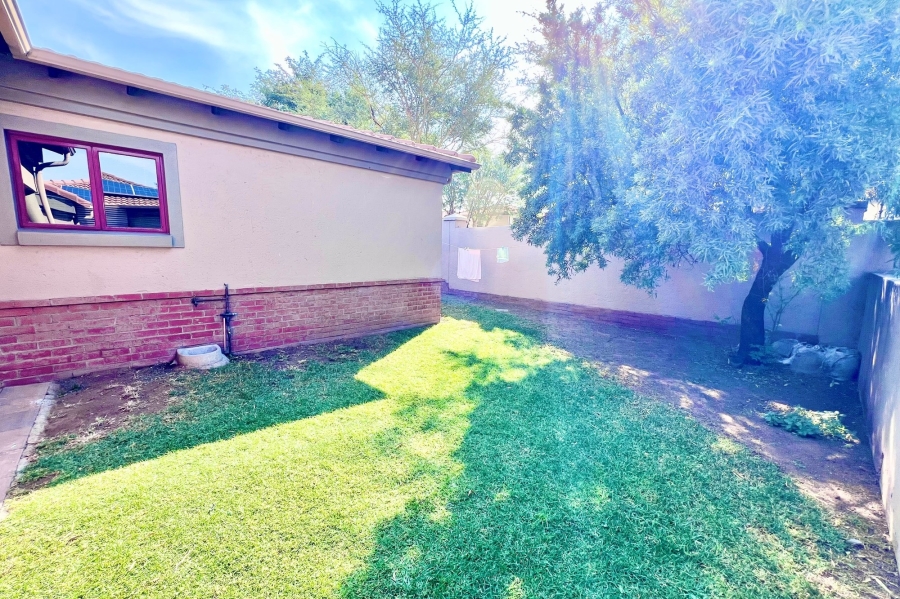 To Let 3 Bedroom Property for Rent in Noordwyk Gauteng