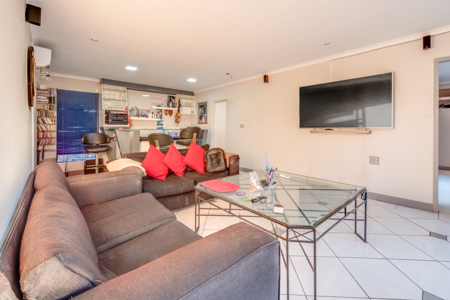 4 Bedroom Property for Sale in Paulshof Gauteng