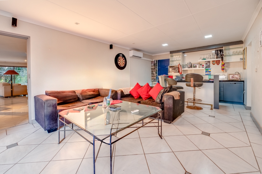 4 Bedroom Property for Sale in Paulshof Gauteng