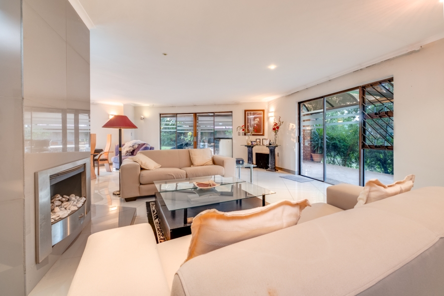 4 Bedroom Property for Sale in Paulshof Gauteng