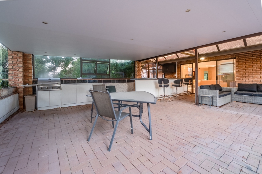 4 Bedroom Property for Sale in Paulshof Gauteng