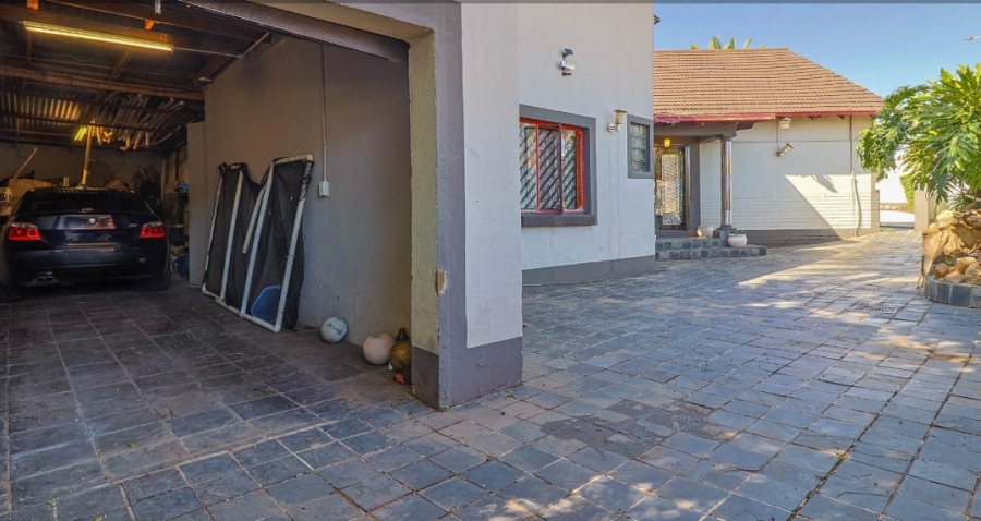 4 Bedroom Property for Sale in Rewlatch Gauteng