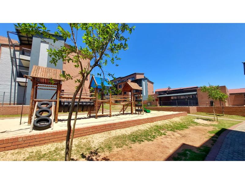 2 Bedroom Property for Sale in Vorna Valley Gauteng