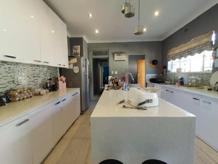 4 Bedroom Property for Sale in Rewlatch Gauteng