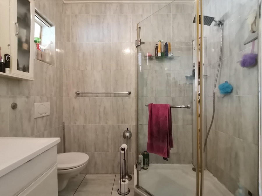 4 Bedroom Property for Sale in Rewlatch Gauteng