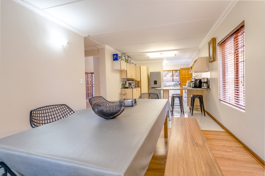 3 Bedroom Property for Sale in Beverley Gauteng