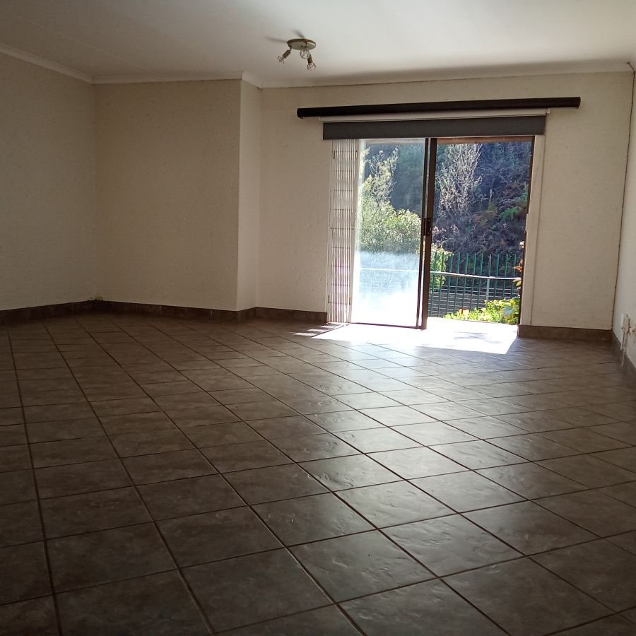 1 Bedroom Property for Sale in Roodekrans Gauteng