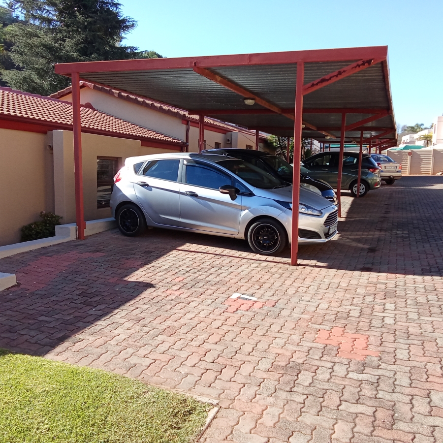 1 Bedroom Property for Sale in Roodekrans Gauteng