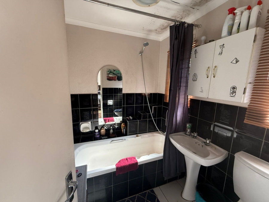 1 Bedroom Property for Sale in  Dalpark Ext 11 Gauteng