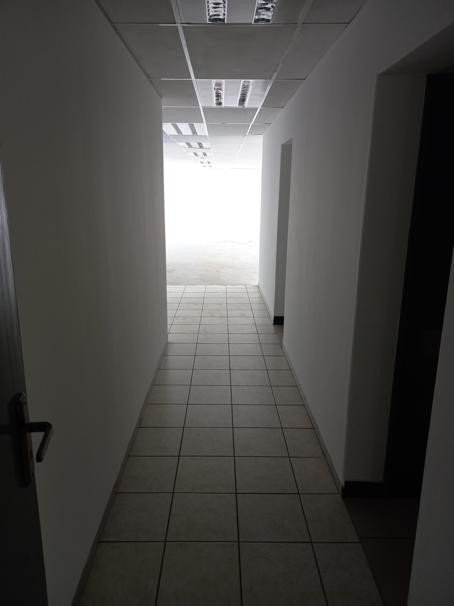 To Let commercial Property for Rent in Randjespark Gauteng