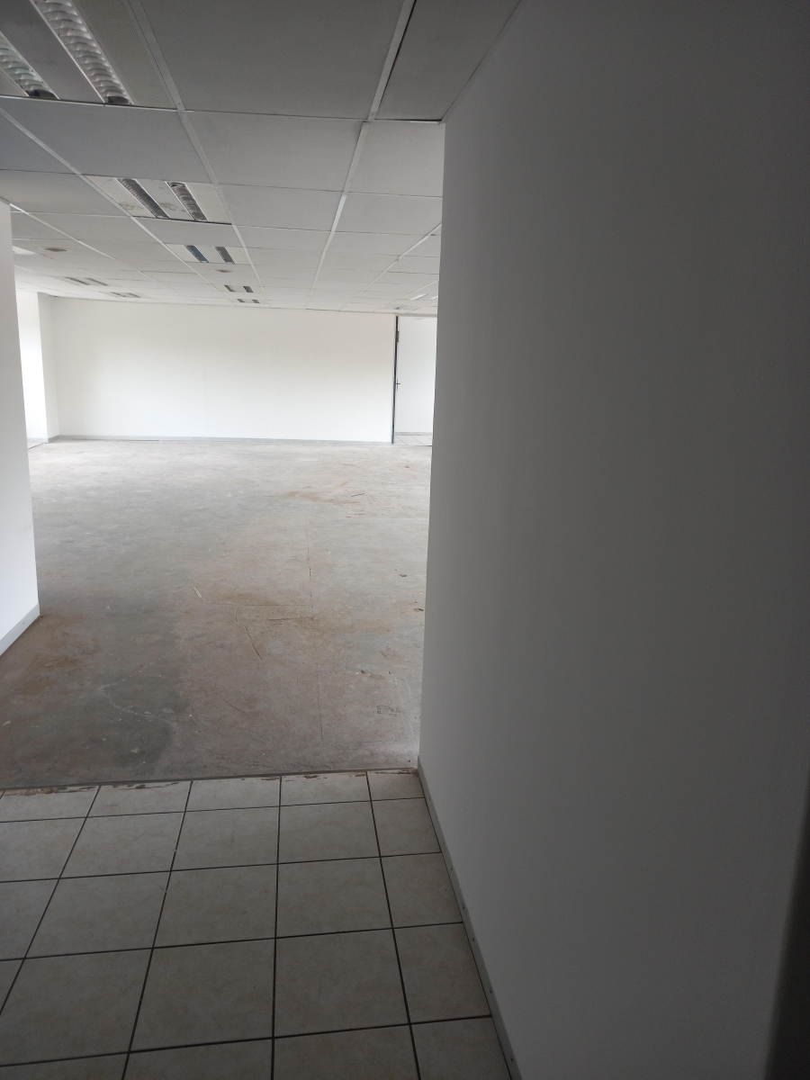 To Let commercial Property for Rent in Randjespark Gauteng