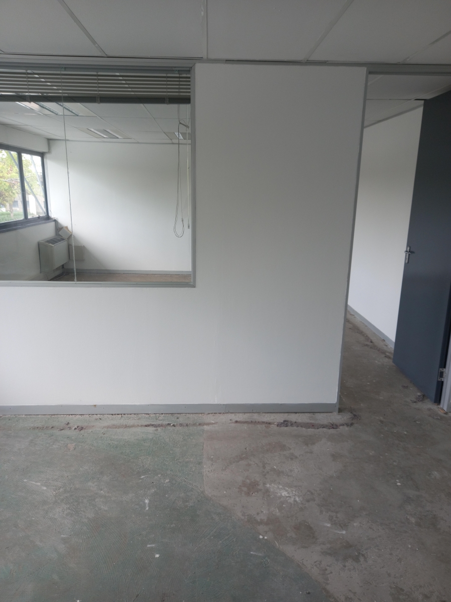 To Let commercial Property for Rent in Randjespark Gauteng