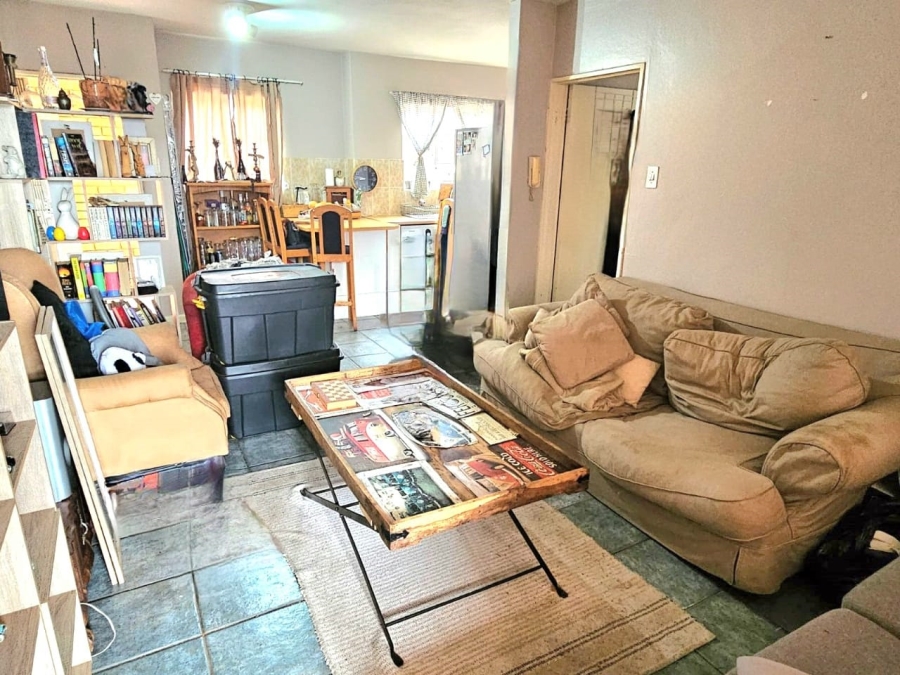 To Let 1 Bedroom Property for Rent in Die Hoewes Gauteng