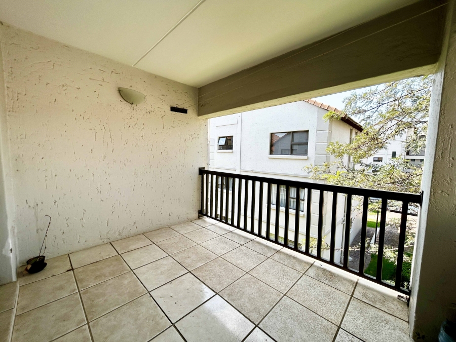 2 Bedroom Property for Sale in Sunninghill Gauteng