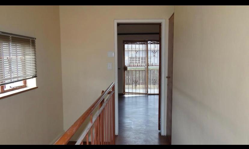 2 Bedroom Property for Sale in Fontainebleau Gauteng
