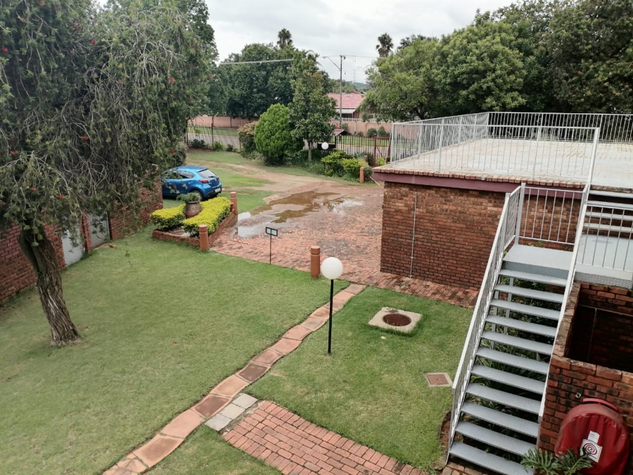 To Let 2 Bedroom Property for Rent in Kilner Park Gauteng