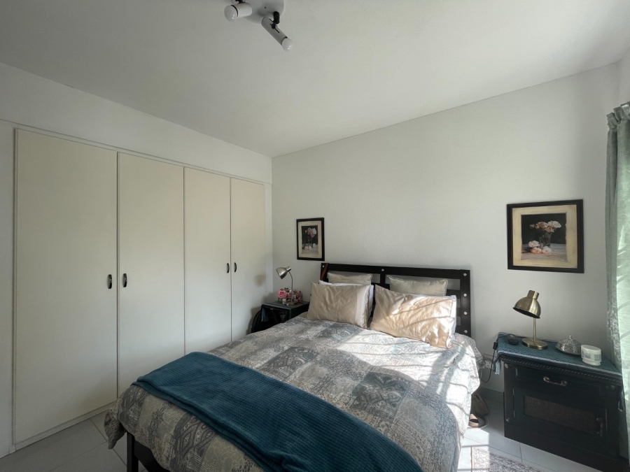 2 Bedroom Property for Sale in Bryanston Gauteng