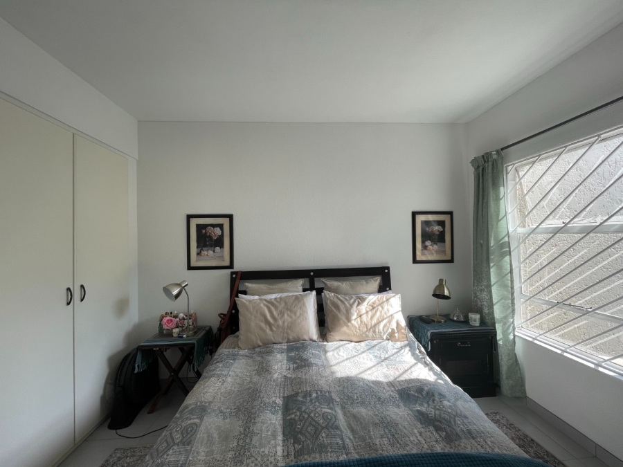 2 Bedroom Property for Sale in Bryanston Gauteng