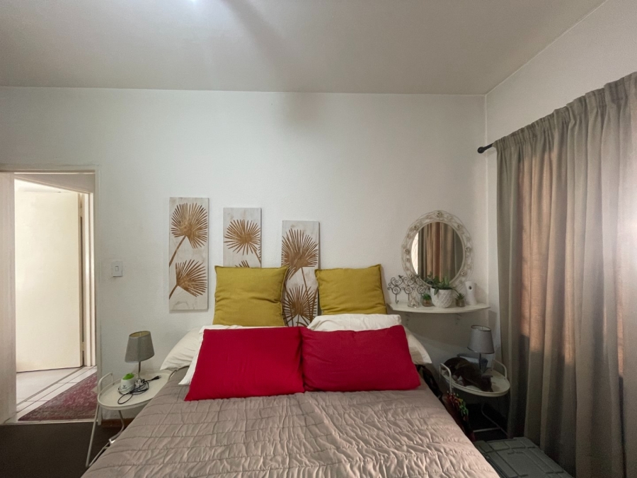 2 Bedroom Property for Sale in Bryanston Gauteng