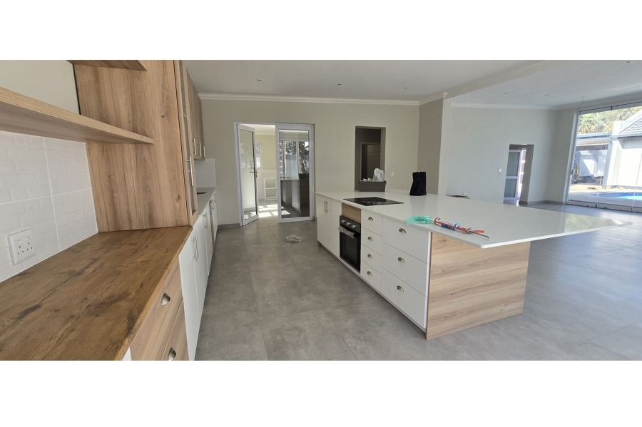 5 Bedroom Property for Sale in Wierda Park Gauteng