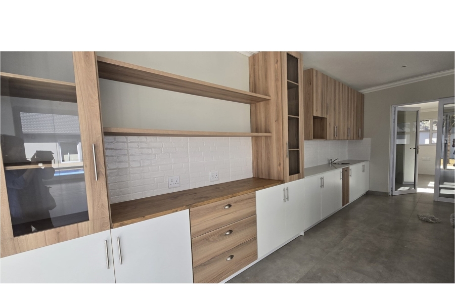 5 Bedroom Property for Sale in Wierda Park Gauteng