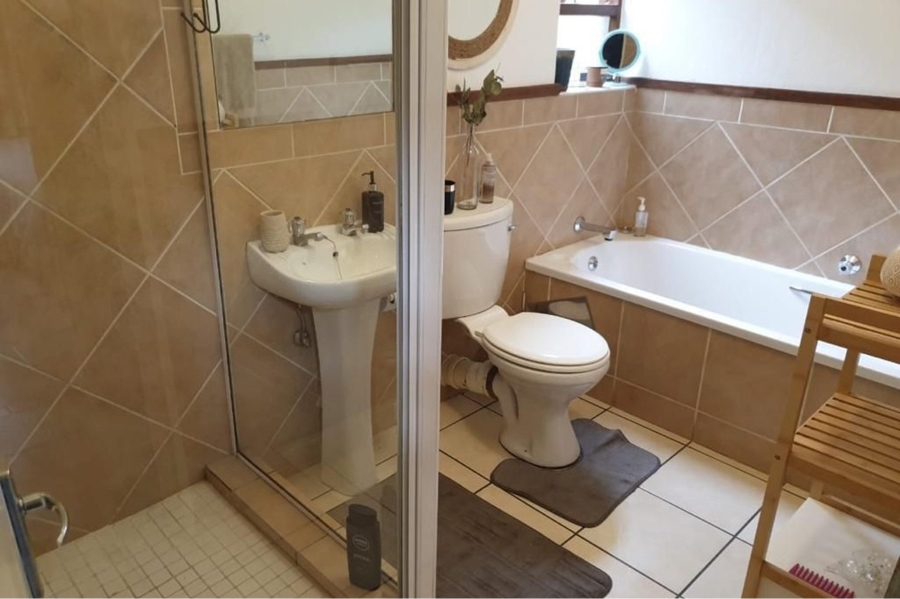 To Let 1 Bedroom Property for Rent in Douglasdale Gauteng