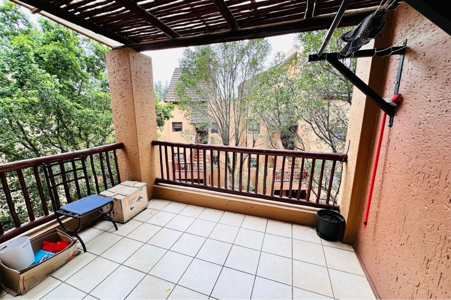 To Let 1 Bedroom Property for Rent in Douglasdale Gauteng