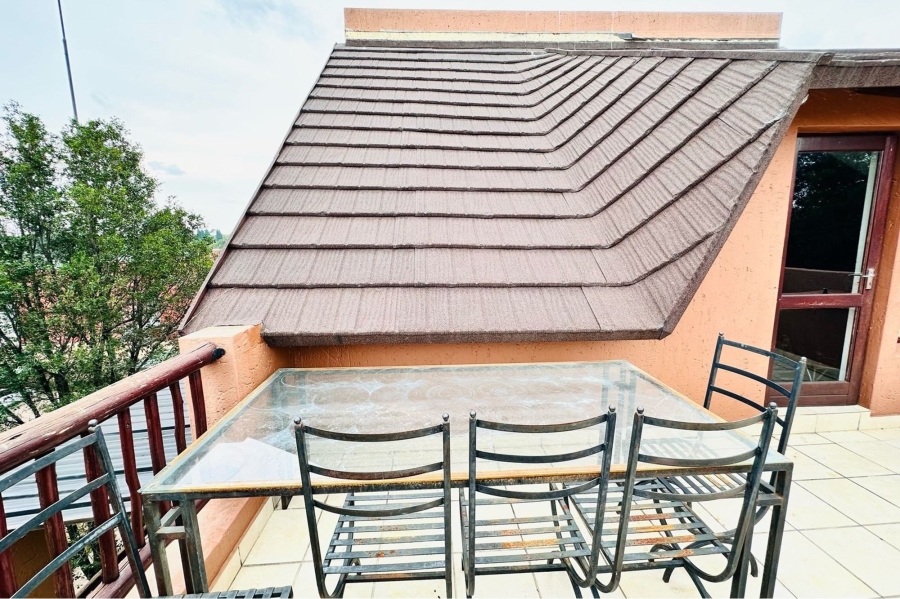 To Let 1 Bedroom Property for Rent in Douglasdale Gauteng