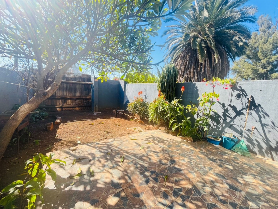 To Let 2 Bedroom Property for Rent in Northcliff Gauteng