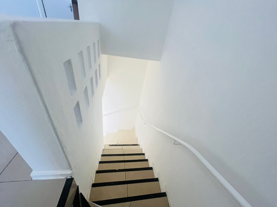 To Let 2 Bedroom Property for Rent in Northcliff Gauteng