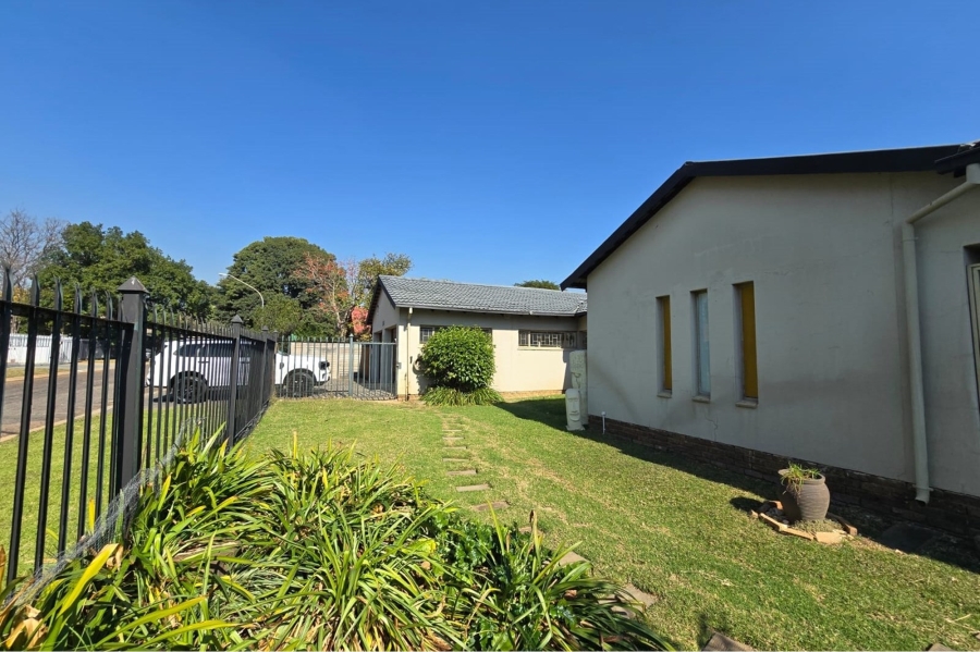 4 Bedroom Property for Sale in Sinoville Gauteng