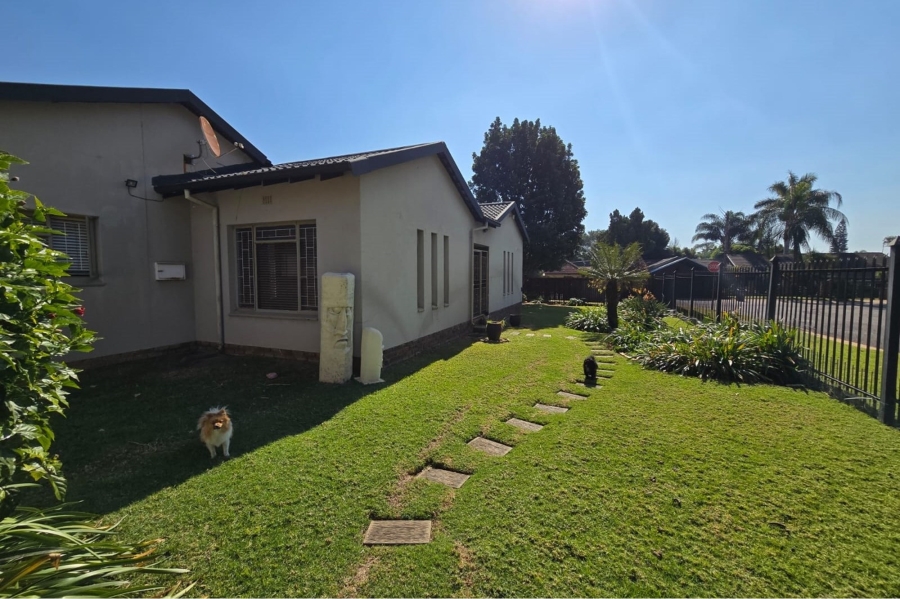 4 Bedroom Property for Sale in Sinoville Gauteng