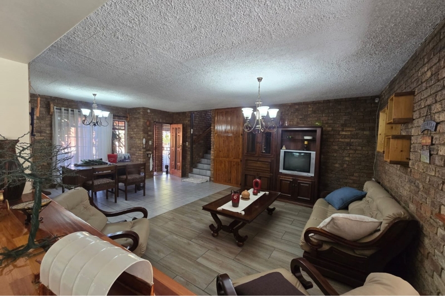 4 Bedroom Property for Sale in Montana Park Gauteng