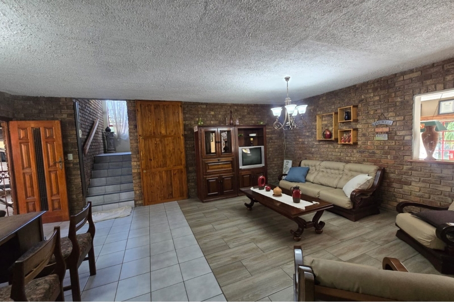 4 Bedroom Property for Sale in Montana Park Gauteng