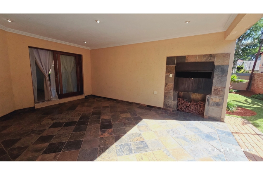 To Let 3 Bedroom Property for Rent in Rose Acres Estate Gauteng