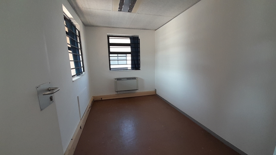 To Let commercial Property for Rent in Randjespark Gauteng