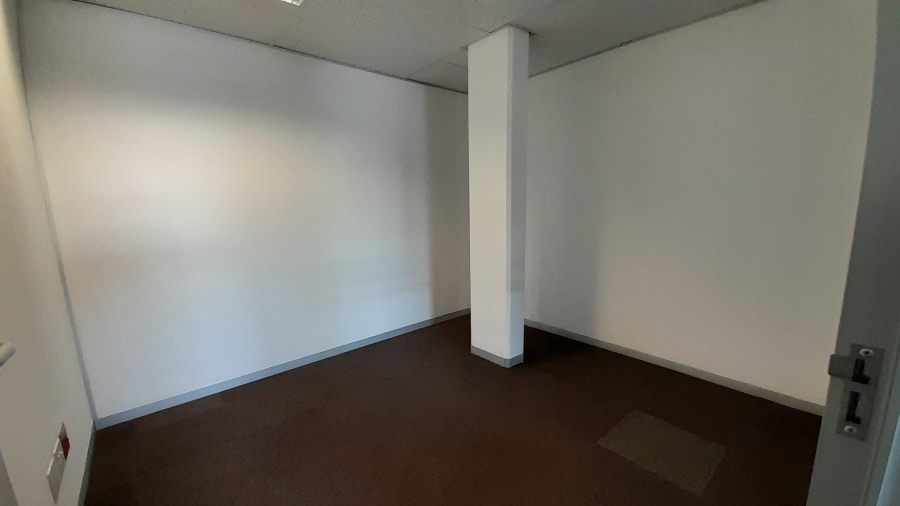To Let commercial Property for Rent in Randjespark Gauteng