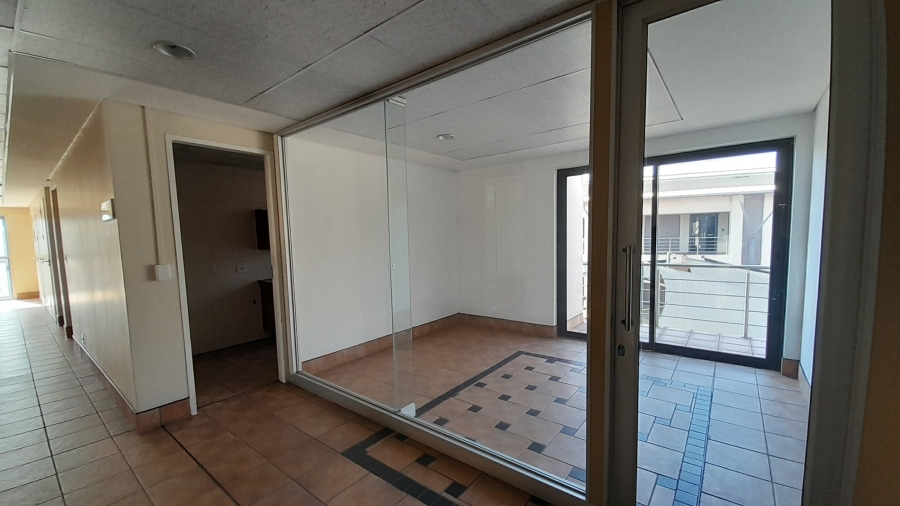 To Let commercial Property for Rent in Randjespark Gauteng