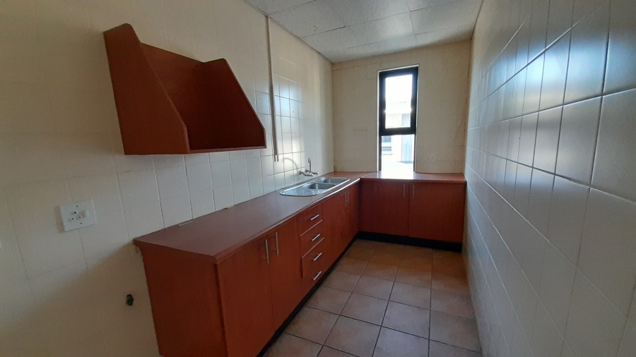 To Let commercial Property for Rent in Randjespark Gauteng