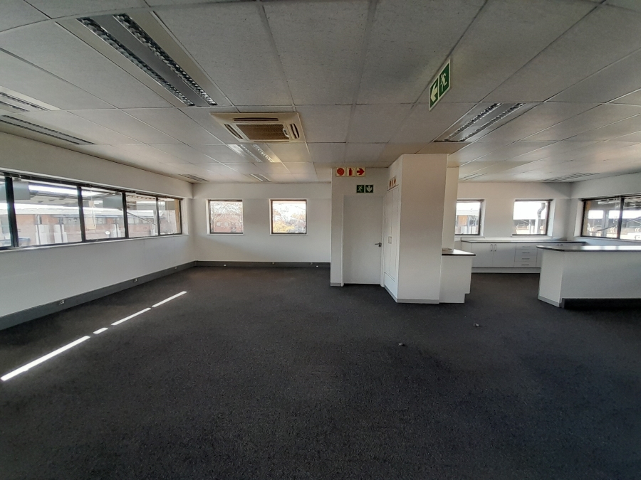 To Let commercial Property for Rent in Randjespark Gauteng