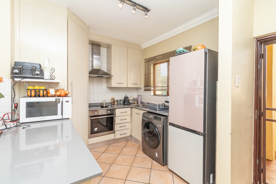 2 Bedroom Property for Sale in Sunninghill Gauteng
