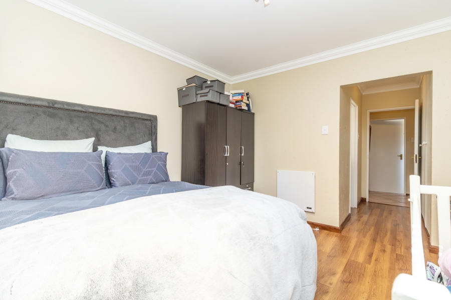 2 Bedroom Property for Sale in Sunninghill Gauteng