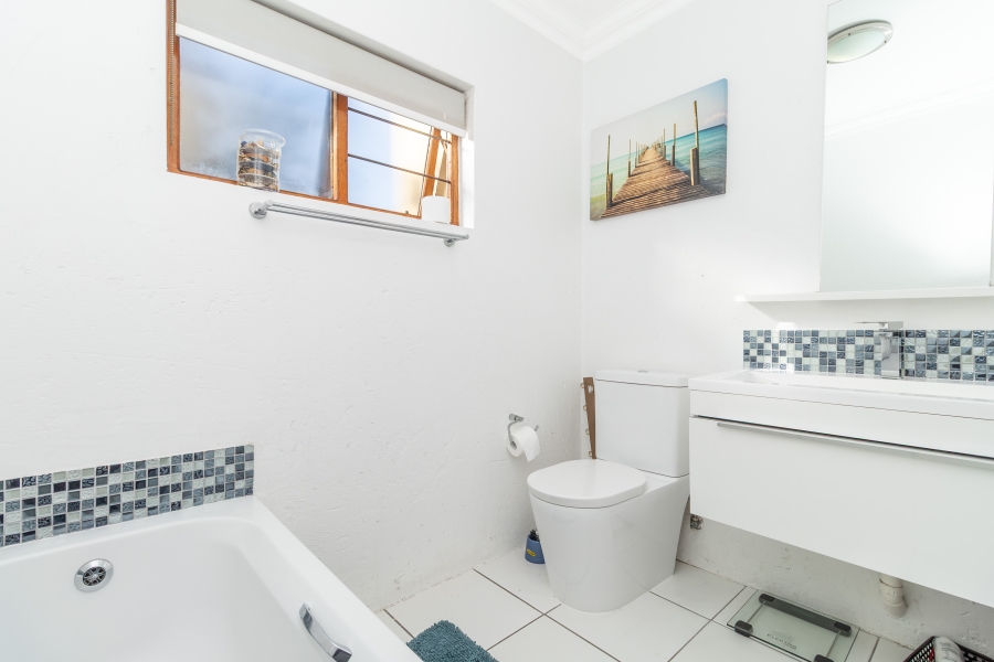 2 Bedroom Property for Sale in Sunninghill Gauteng