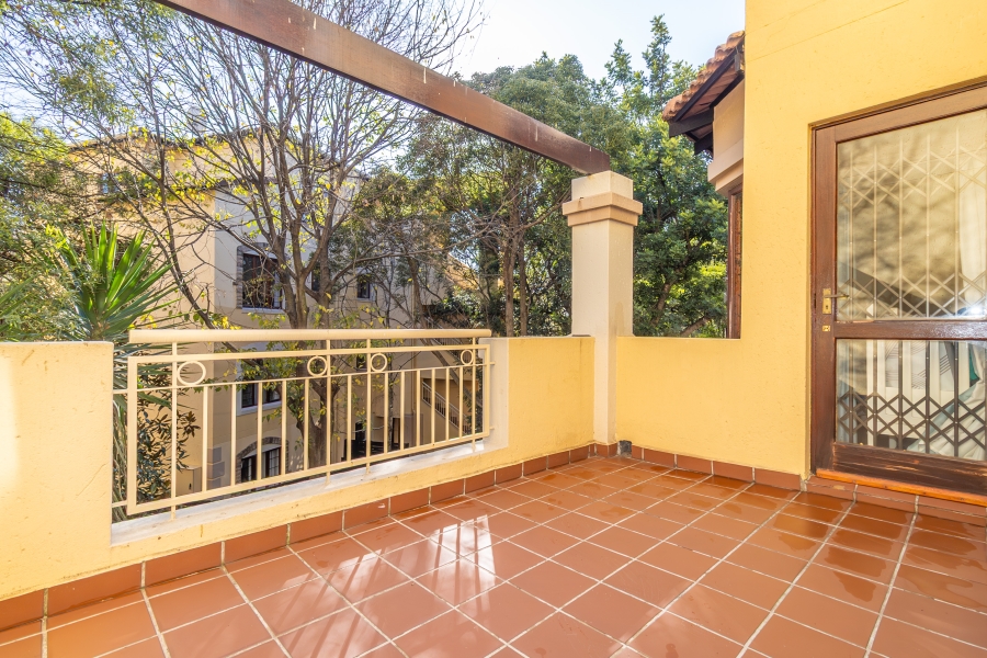 2 Bedroom Property for Sale in Sunninghill Gauteng