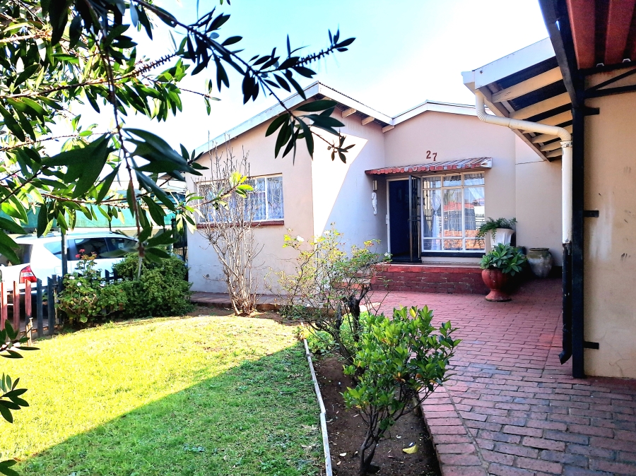 4 Bedroom Property for Sale in Sophiatown Gauteng