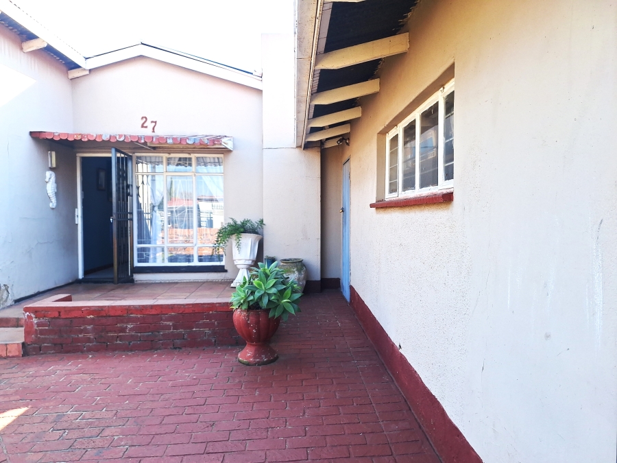 4 Bedroom Property for Sale in Sophiatown Gauteng